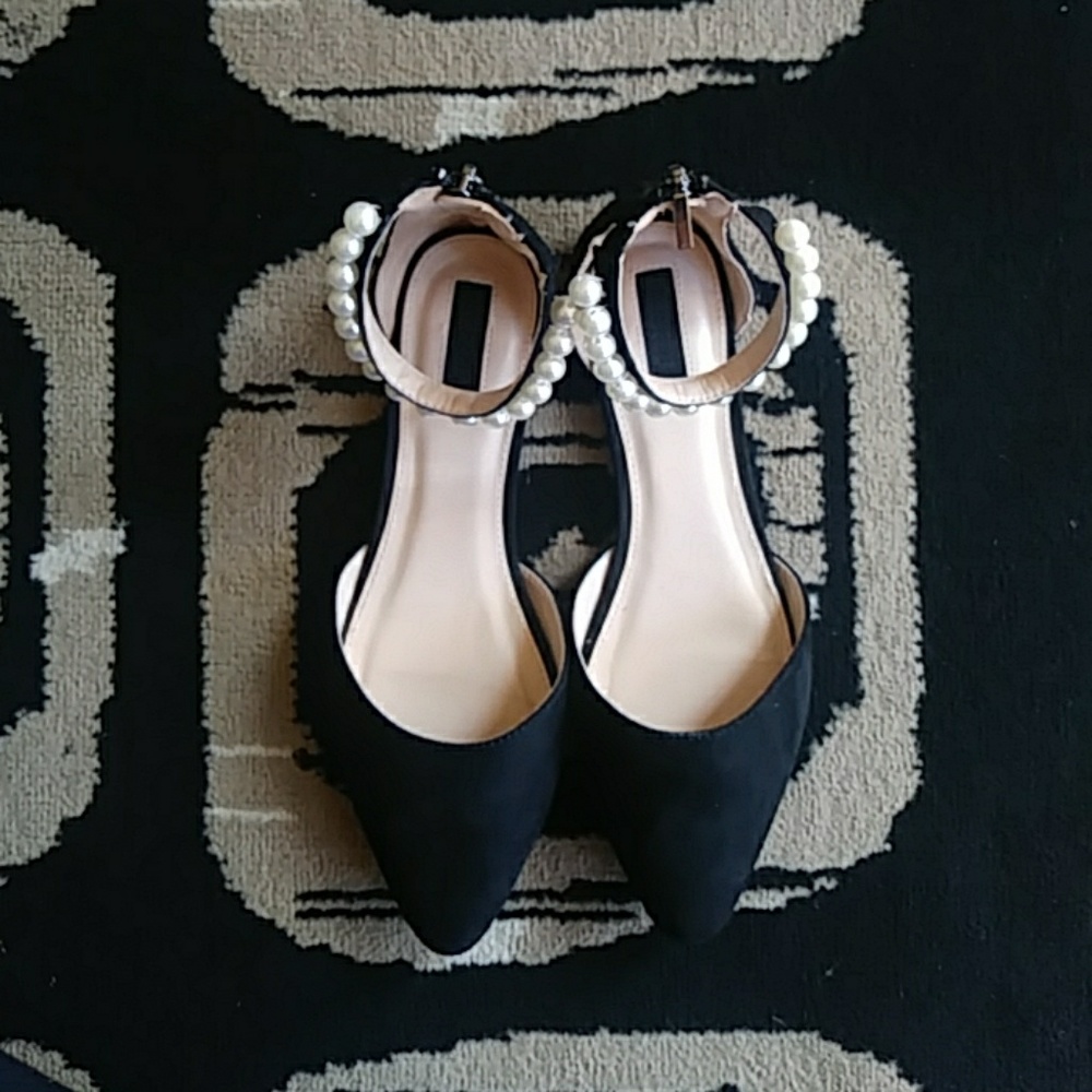 Black flats